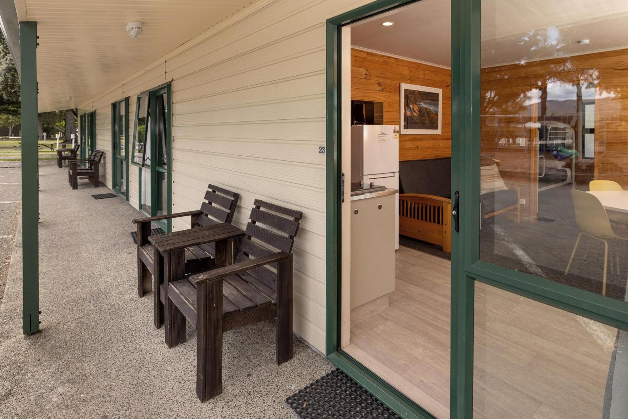 Hotel Motueka Top 10 Holiday Park Exterior foto